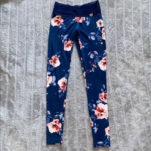 Floral leggings, very soft material 😫💞